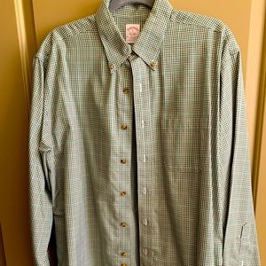 Green Brooks Brothers button down, large